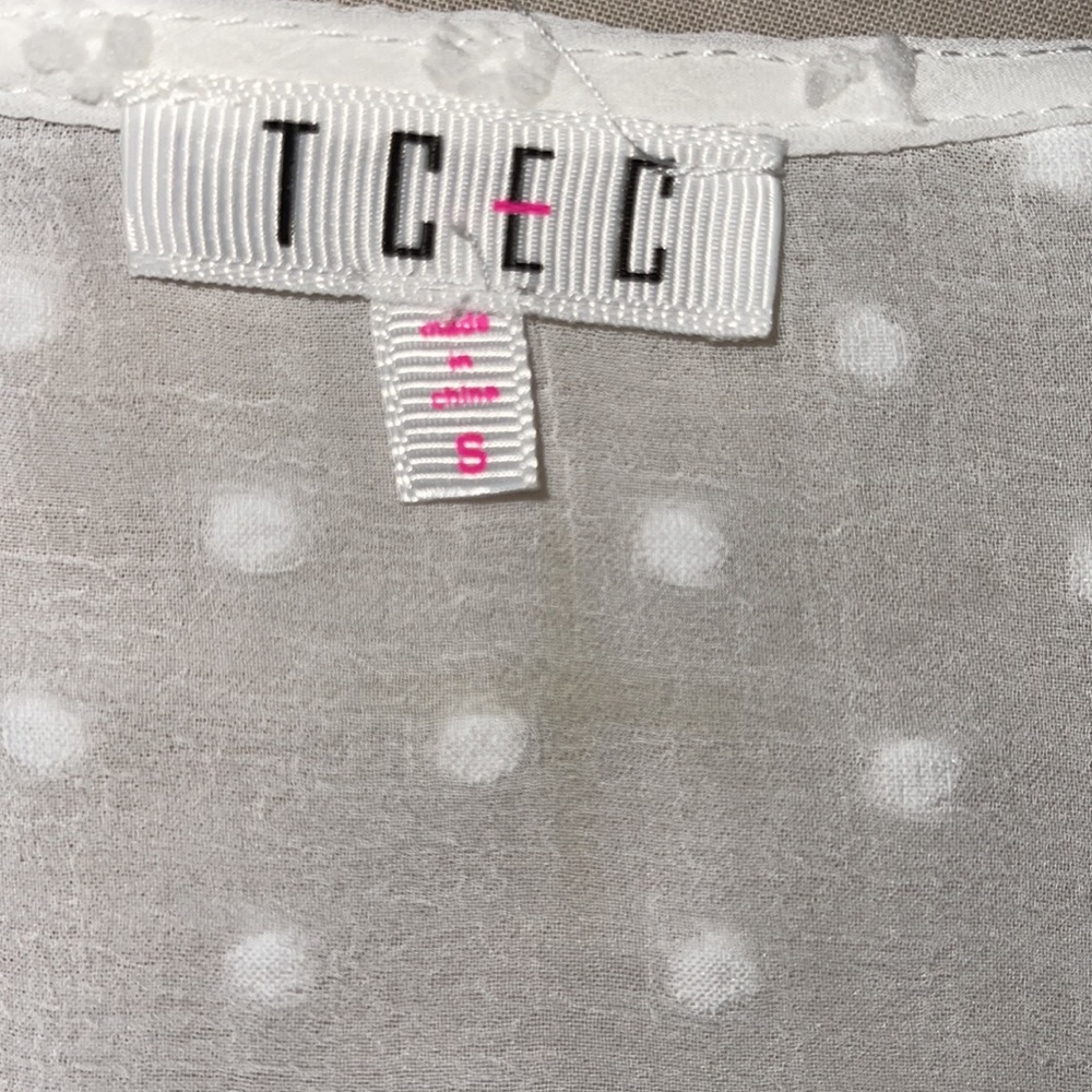 TCEC Dobby Mesh Tie Front Peplum Top - Picture 15 of 16
